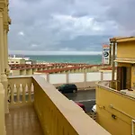 דירה Di Fronte Al Mare By Apulia